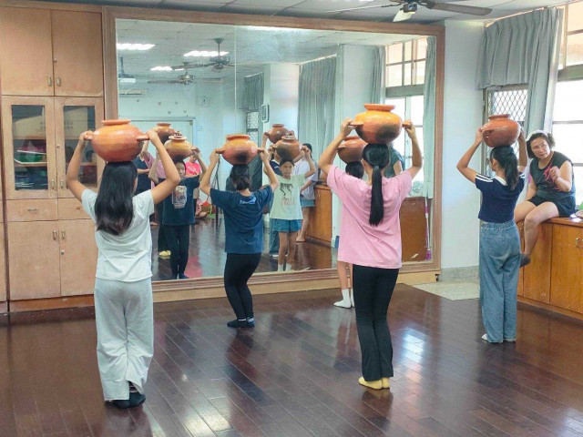 LINE_ALBUM_113年度 暑期原住民傳統舞蹈營_240830_81.jpg